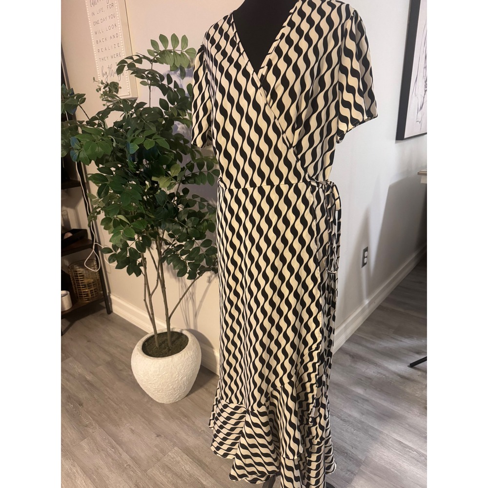 PrettyGarden Black White Wavy Geometric Wrap Maxi Dress V-Neck Short Sleeve L